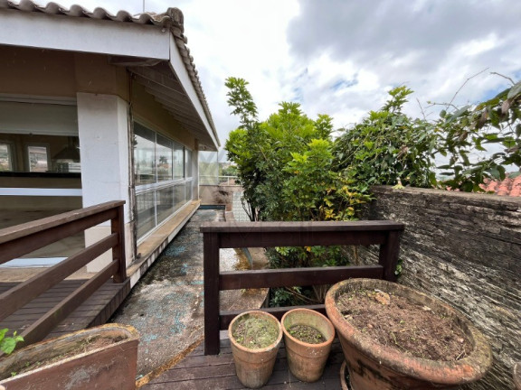 Imagem Casa com 4 Quartos à Venda, 630 m² em Parque Dos Príncipes - São Paulo
