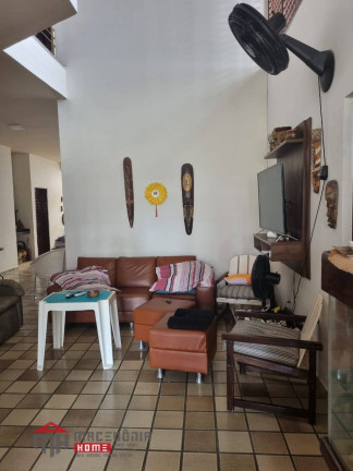 Imagem Casa com 6 Quartos à Venda, 376 m² em Manaíra - João Pessoa Imagem Casa com 6 Quartos à Venda, 376 m² em Manaíra - João Pessoa