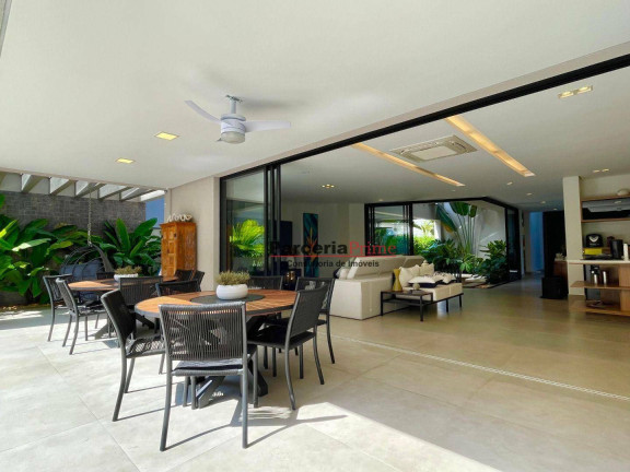 Imagem Casa com 5 Quartos à Venda, 635 m² em Riviera Módulo 17 - Bertioga Imagem Casa com 5 Quartos à Venda, 635 m² em Riviera Módulo 17 - Bertioga
