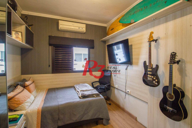 Imagem Casa com 3 Quartos à Venda, 189 m² em Embaré - Santos