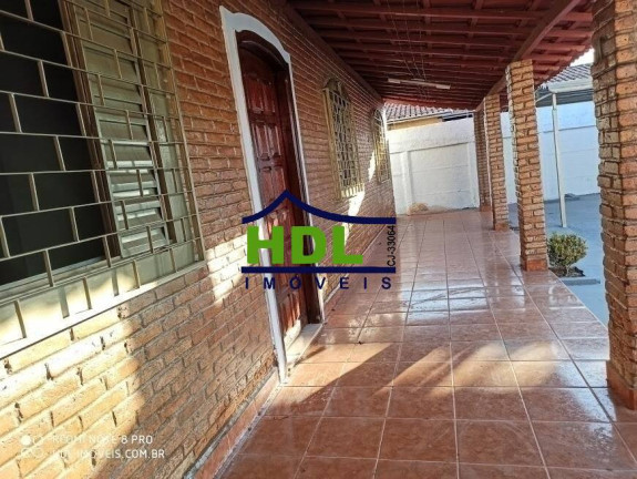 Imagem Casa com 3 Quartos à Venda, 330 m² em Hidrolândia