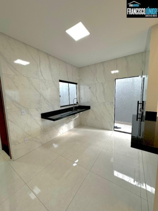 Imagem Casa com 3 Quartos à Venda, 150 m² em Setor Santos Dumont - Goiânia Imagem Casa com 3 Quartos à Venda, 150 m² em Setor Santos Dumont - Goiânia