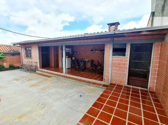 Imagem Casa com 4 Quartos à Venda, 165 m² em Contorno - Ponta Grossa