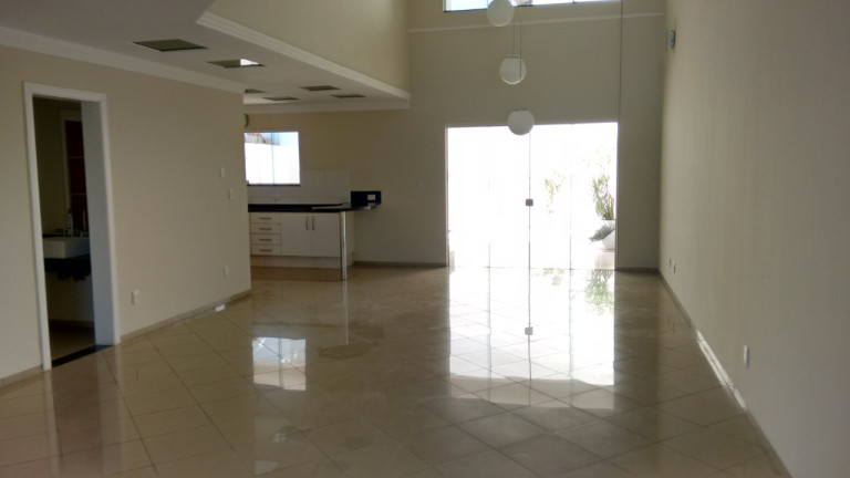 Imagem Sobrado com 3 Quartos à Venda ou Locação, 268 m² em Chácara Reunidas São Jorge - Sorocaba Imagem Sobrado com 3 Quartos à Venda ou Locação, 268 m² em Chácara Reunidas São Jorge - Sorocaba