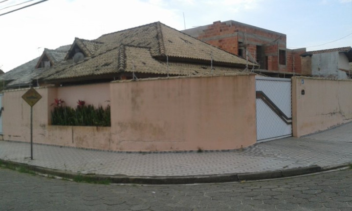 Sobrado com 3 Quartos à Venda, 185 m² em Res. Park D'aville - Peruíbe