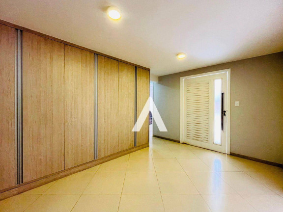 Imagem Casa com 4 Quartos à Venda, 320 m² em Alto - Teresópolis Imagem Casa com 4 Quartos à Venda, 320 m² em Alto - Teresópolis