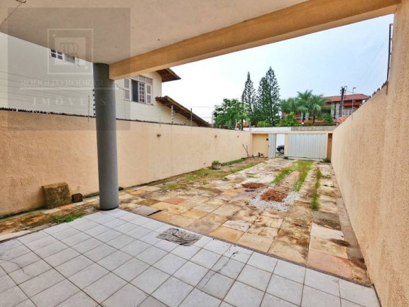 Imagem Casa com 4 Quartos à Venda, 110 m² em Sapiranga - Fortaleza Imagem Casa com 4 Quartos à Venda, 110 m² em Sapiranga - Fortaleza