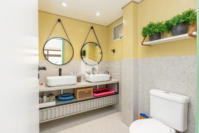Imagem Casa com 4 Quartos à Venda, 390 m² em Vila Ipojuca - São Paulo Imagem Casa com 4 Quartos à Venda, 390 m² em Vila Ipojuca - São Paulo