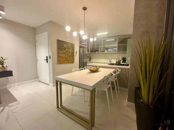 Imagem Apartamento com 3 Quartos à Venda, 110 m² em Agronômica - Florianópolis Imagem Apartamento com 3 Quartos à Venda, 110 m² em Agronômica - Florianópolis