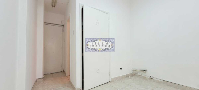 Imagem Sala Comercial à Venda ou Locação, 27 m² em Centro - Rio De Janeiro Imagem Sala Comercial à Venda ou Locação, 27 m² em Centro - Rio De Janeiro