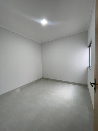 Imagem Casa com 3 Quartos à Venda, 200 m² em Residencial Campos Do Jordão - Anápolis