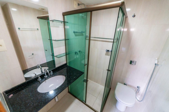 Imagem Imóvel com 3 Quartos à Venda, 150 m² em Asa Sul - Brasília Imagem Imóvel com 3 Quartos à Venda, 150 m² em Asa Sul - Brasília
