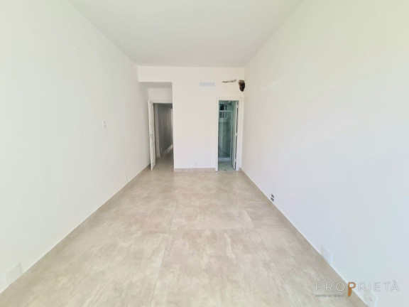 Imagem Apartamento com 3 Quartos à Venda, 180 m² em Copacabana - Rio De Janeiro Imagem Apartamento com 3 Quartos à Venda, 180 m² em Copacabana - Rio De Janeiro