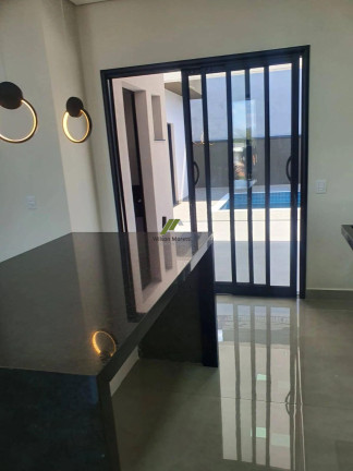 Imagem Casa de Condomínio com 3 Quartos à Venda, 159 m²