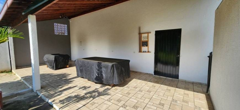 Imagem Casa com 3 Quartos à Venda ou Locação, 2.390 m² em Altos De Santana I - Jacareí