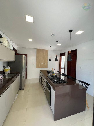 Imagem Casa com 3 Quartos à Venda, 305 m²