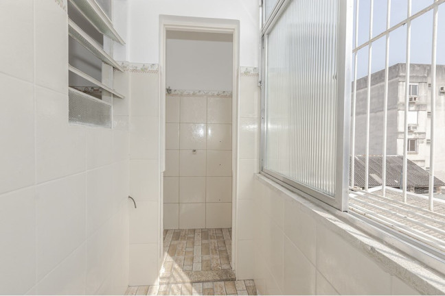 Imagem Apartamento com 2 Quartos à Venda, 70 m² em Menino Deus - Porto Alegre Imagem Apartamento com 2 Quartos à Venda, 70 m² em Menino Deus - Porto Alegre