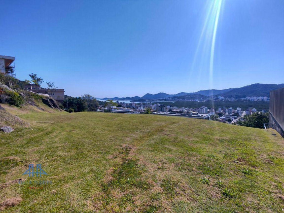 Imagem Terreno à Venda, 720 m² em Trindade - Florianópolis