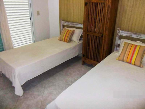 Imagem Cobertura com 3 Quartos à Venda, 220 m² em Enseada - Guarujá
