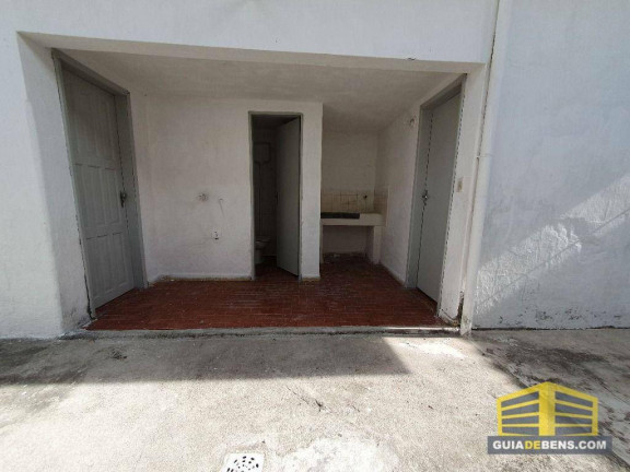 Imagem Casa com 4 Quartos para Alugar,  em Tirol - Natal