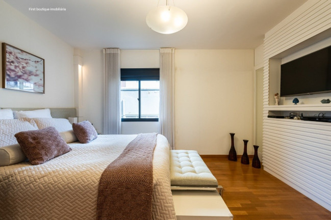 Imagem Apartamento com 3 Quartos à Venda, em Vila Nova Conceição - São Paulo Imagem Apartamento com 3 Quartos à Venda, em Vila Nova Conceição - São Paulo