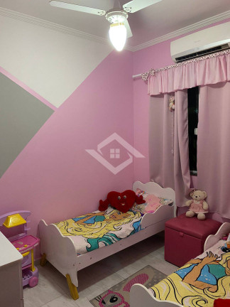 Imagem Casa com 5 Quartos à Venda, 225 m² em Campo Grande - Rio De Janeiro Imagem Casa com 5 Quartos à Venda, 225 m² em Campo Grande - Rio De Janeiro