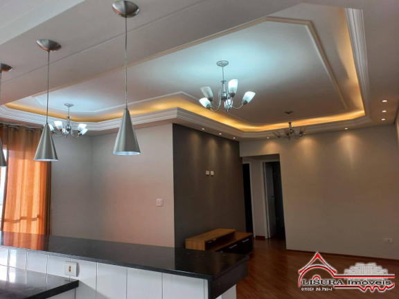Apartamento com 3 Quartos para Alugar, 87 m² em Centro - Jacareí