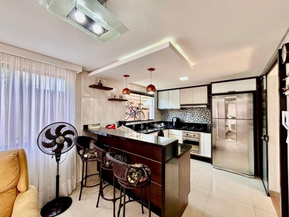 Imagem Casa com 3 Quartos à Venda, 165 m² em Boqueirão - Curitiba
