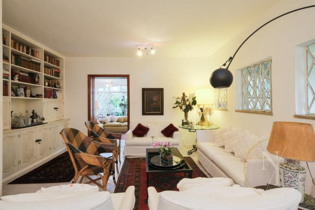 Imagem Casa com 3 Quartos à Venda, 261 m² em Jardim Paulistano - São Paulo Imagem Casa com 3 Quartos à Venda, 261 m² em Jardim Paulistano - São Paulo