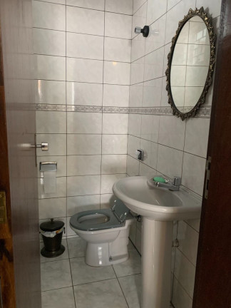 Imagem Casa com 4 Quartos à Venda,  em Uberaba - Curitiba