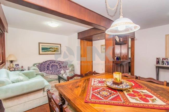 Imagem Imóvel com 3 Quartos à Venda, 233 m² em Mont Serrat - Porto Alegre Imagem Imóvel com 3 Quartos à Venda, 233 m² em Mont Serrat - Porto Alegre