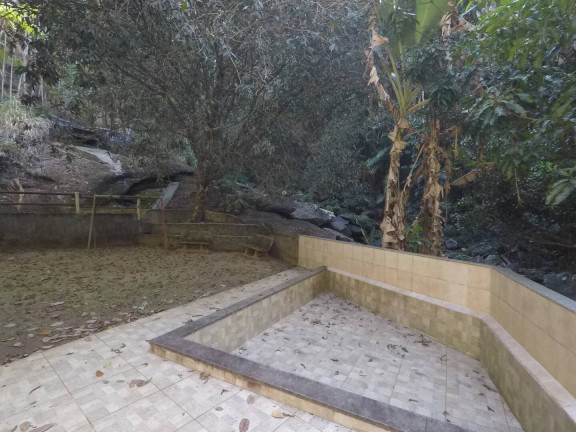 Imagem Chácara com 7 Quartos à Venda, 60 m² em Burarama - Cachoeiro De Itapemirim Imagem Chácara com 7 Quartos à Venda, 60 m² em Burarama - Cachoeiro De Itapemirim