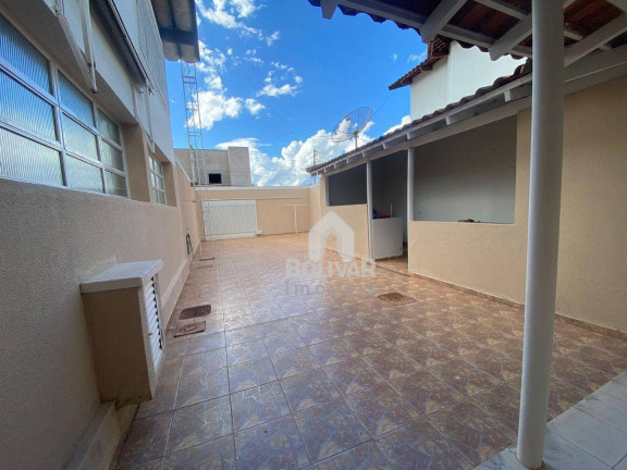 Imagem Casa com 4 Quartos à Venda, 400 m² em Setor Central - Itumbiara Imagem Casa com 4 Quartos à Venda, 400 m² em Setor Central - Itumbiara