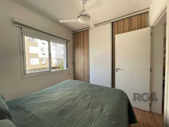 Imagem Imóvel com 1 Quarto à Venda,  em Menino Deus - Porto Alegre