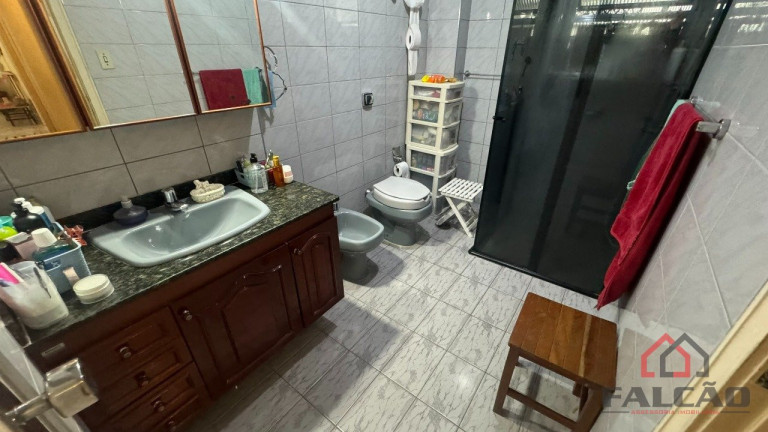 Imagem Apartamento com 2 Quartos à Venda, 124 m² em Gonzaga - Santos