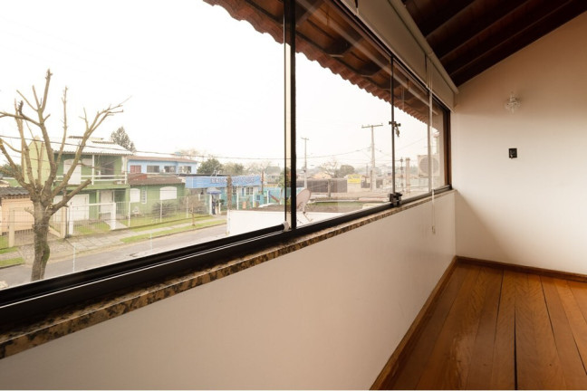 Imagem Casa com 3 Quartos à Venda, 190 m² em Rubem Berta - Porto Alegre