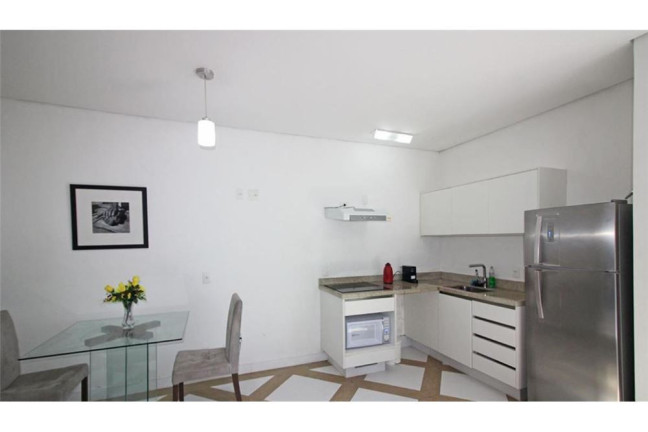 Imagem Imóvel com 1 Quarto à Venda,  em Granja Viana - Cotia