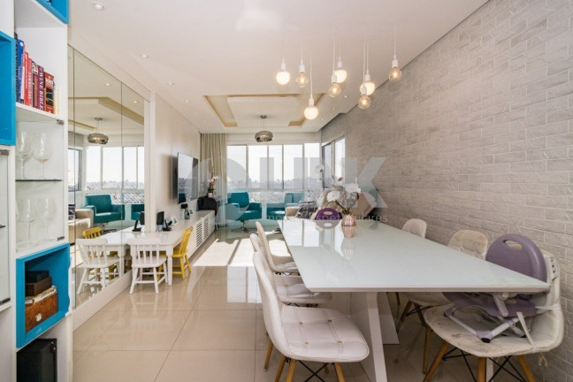 Imagem Apartamento com 3 Quartos à Venda, 97 m² em Petrópolis - Porto Alegre Imagem Apartamento com 3 Quartos à Venda, 97 m² em Petrópolis - Porto Alegre