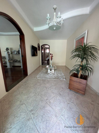Imagem Casa com 3 Quartos à Venda, 598 m² em Centro - São Gonçalo
