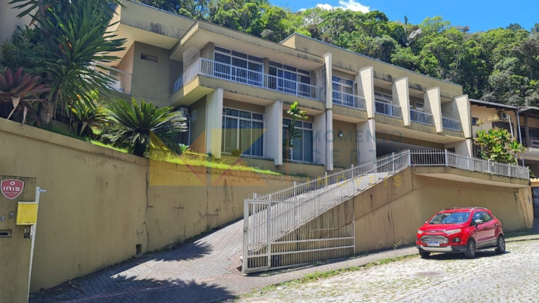 Imagem Casa com 6 Quartos à Venda, 370 m² em Centro - Blumenau Imagem Casa com 6 Quartos à Venda, 370 m² em Centro - Blumenau