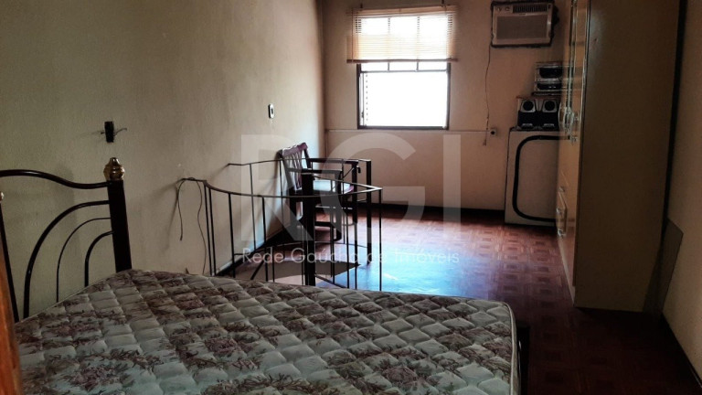 Imagem Casa de Condomínio com 1 Quarto à Venda, 61 m² em Vila São José - Porto Alegre