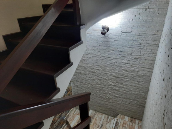 Imagem Casa com 3 Quartos à Venda, 186 m² em Xaxim - Curitiba Imagem Casa com 3 Quartos à Venda, 186 m² em Xaxim - Curitiba