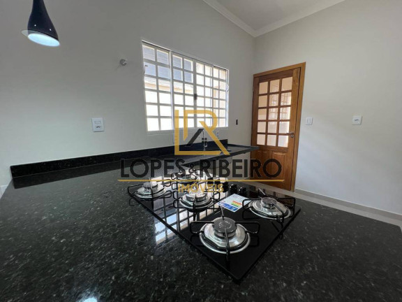 Imagem Casa com 5 Quartos à Venda, 390 m² em Centro - Botucatu