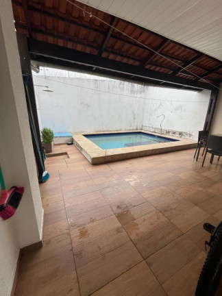 Imagem Casa com 2 Quartos à Venda, 122 m² em Sapiranga - Fortaleza