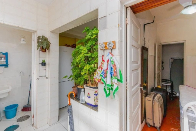 Imagem Apartamento com 3 Quartos à Venda, 120 m² em Rio Branco - Porto Alegre Imagem Apartamento com 3 Quartos à Venda, 120 m² em Rio Branco - Porto Alegre