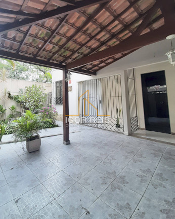 Imagem Casa com 4 Quartos à Venda, em Centro - Campos Dos Goytacazes Imagem Casa com 4 Quartos à Venda, em Centro - Campos Dos Goytacazes