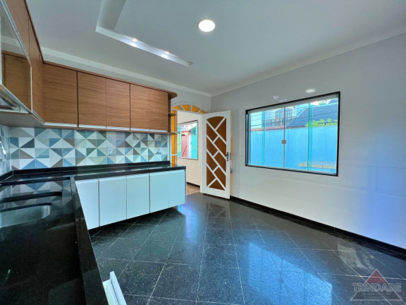 Imagem Casa com 5 Quartos à Venda, 350 m² em Recreio Dos Bandeirantes - Rio De Janeiro