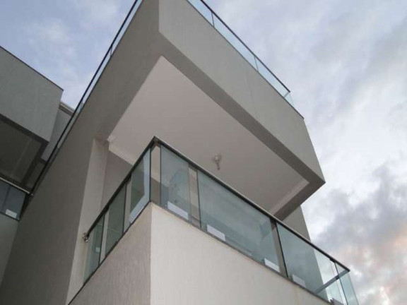 Imagem Casa com 3 Quartos à Venda, 200 m² em Costa Azul - Rio Das Ostras Imagem Casa com 3 Quartos à Venda, 200 m² em Costa Azul - Rio Das Ostras
