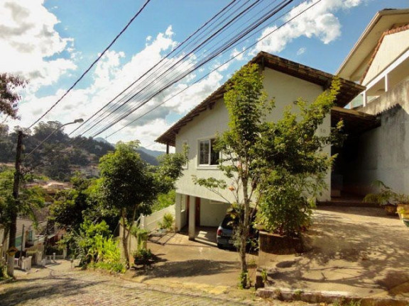Imagem Casa com 2 Quartos à Venda, 106 m² em Tijuca - Teresópolis