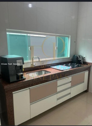 Casa com 6 Quartos à Venda, 707 m² em Centro - Itaguaí